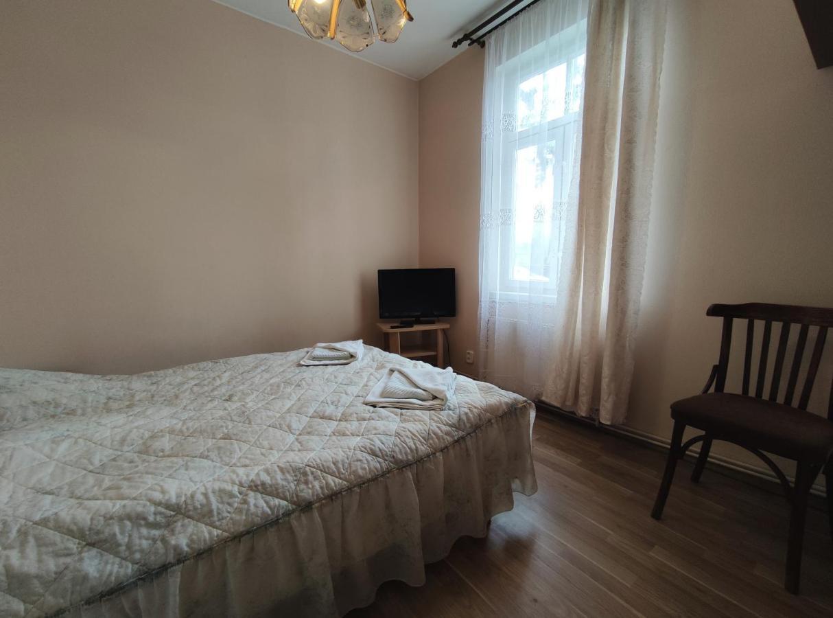 Elina Hotel Jūrkalne Buitenkant foto